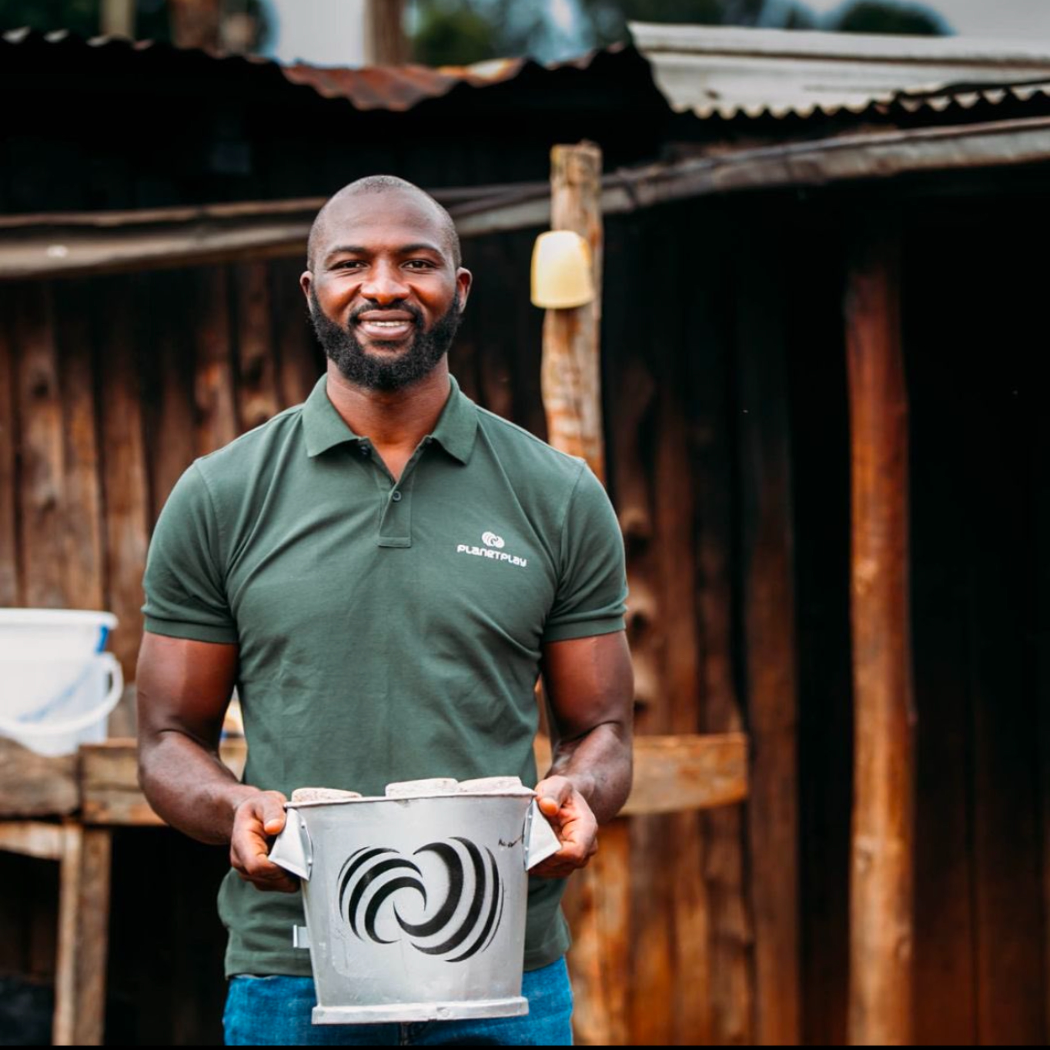 Ombachi Dennis(Kenya)