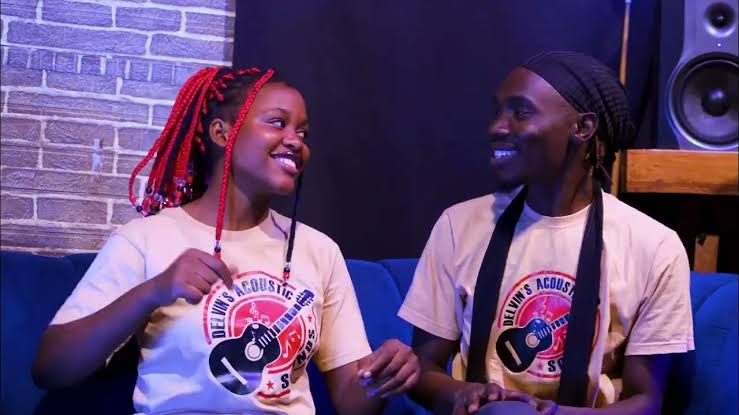 The Lion Sleeps Tonight Delvin’s Acoustic sounds