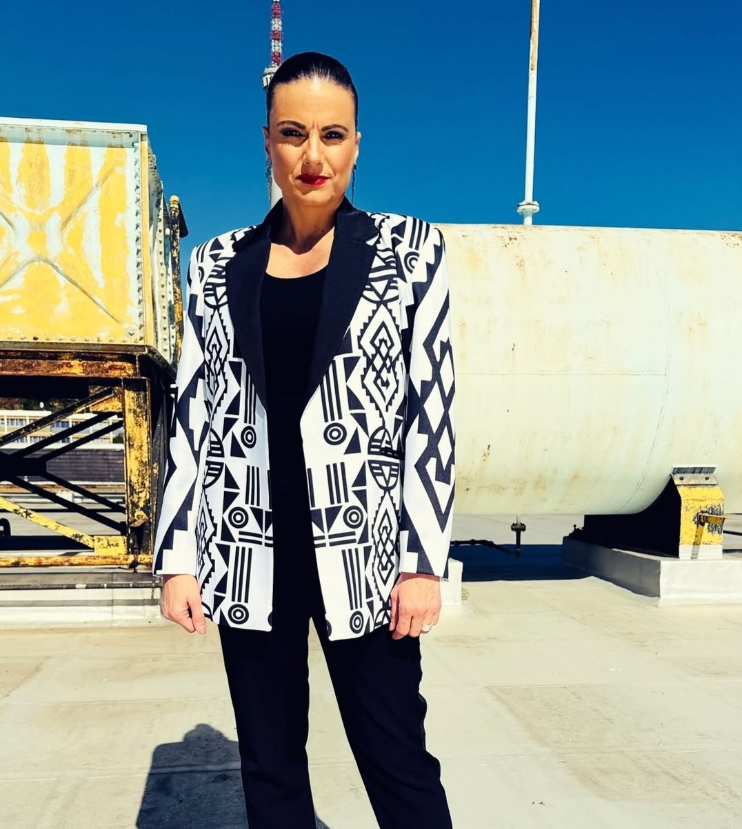 Leanne Manas (South Africa)