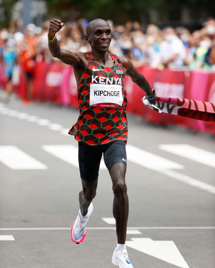 Eliud kipchoge( kenya)